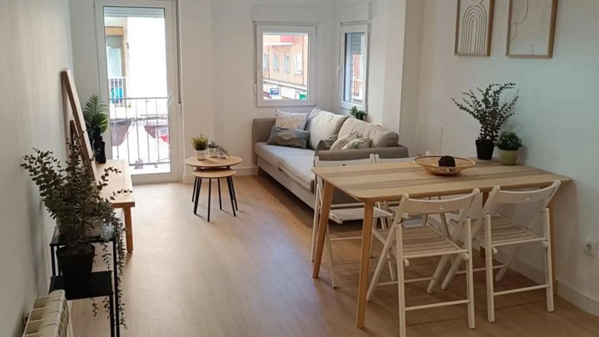 Sala de estar de Piso en venta en  Zaragoza Capital con Calefacción, Terraza y Balcón