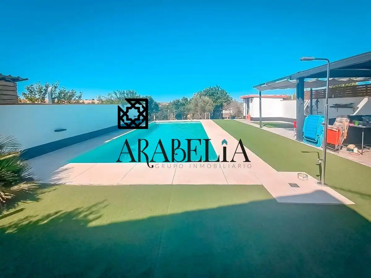 Villa mit Pool zum Verkauf in La Carlota, imagen 30