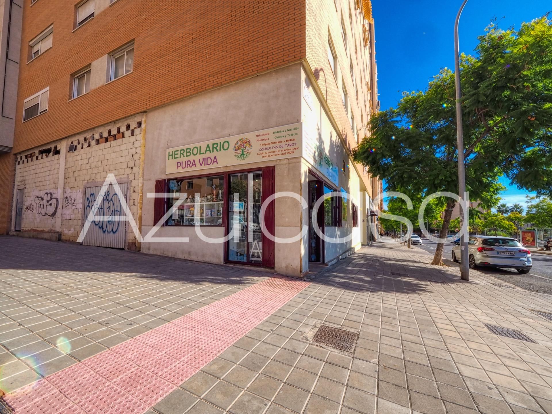 Premises for sale in Alicante / Alacant  with Air Conditioner