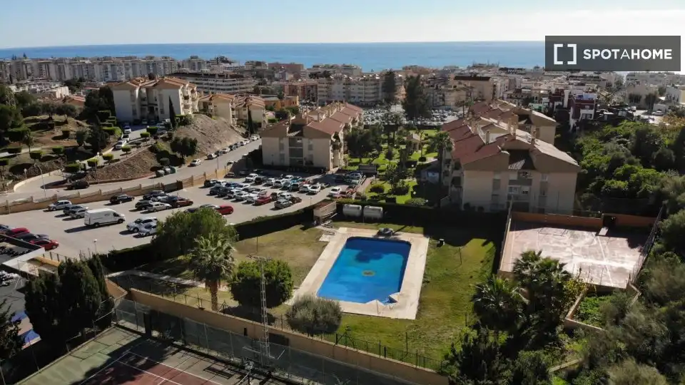 Exterior view of Apartments for share in Rincón de la Victoria  with Air Conditioner, Terrace and Furnished