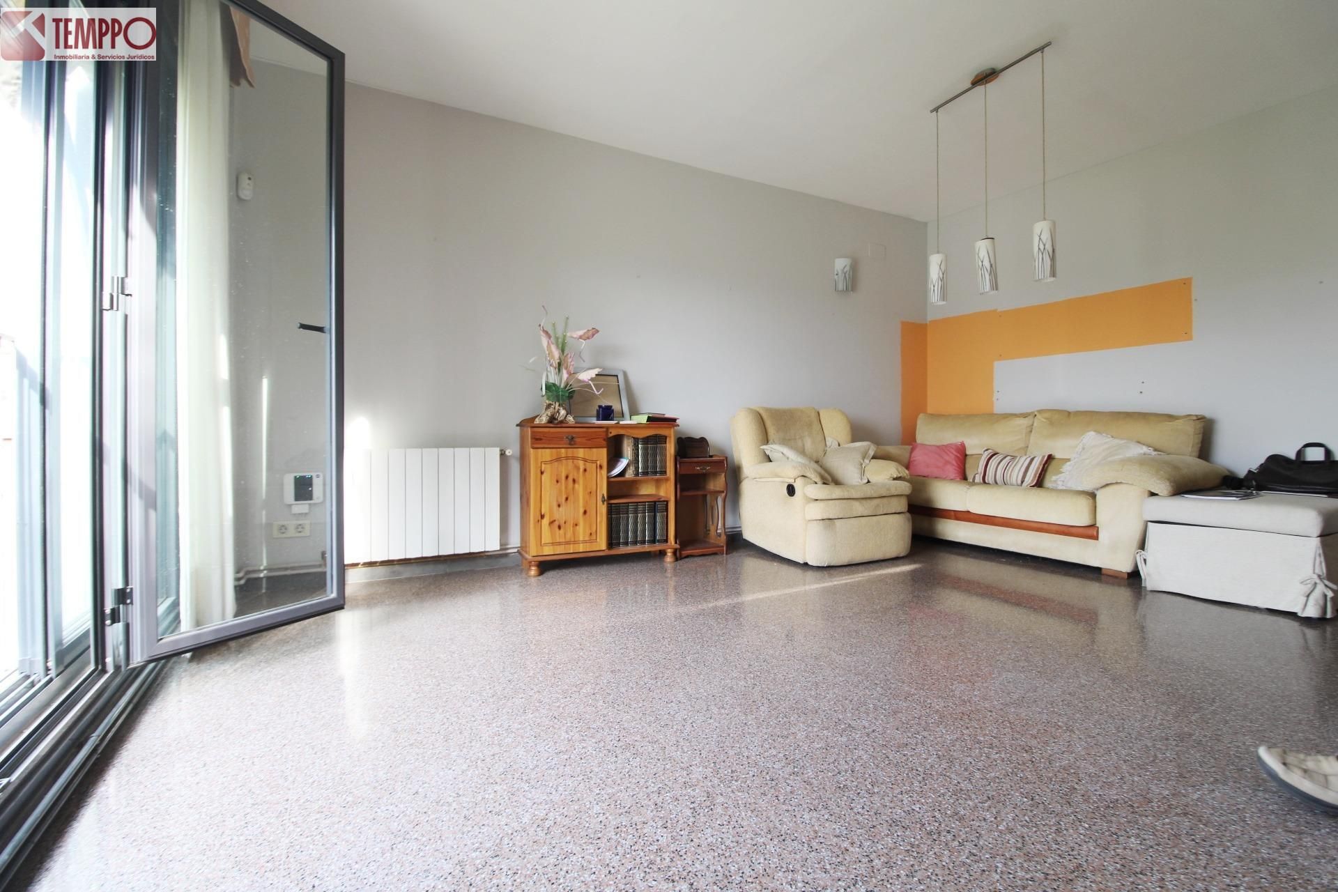 Wohnung zum verkauf in L'Arboç mit Heizung, Balkon und Alarm