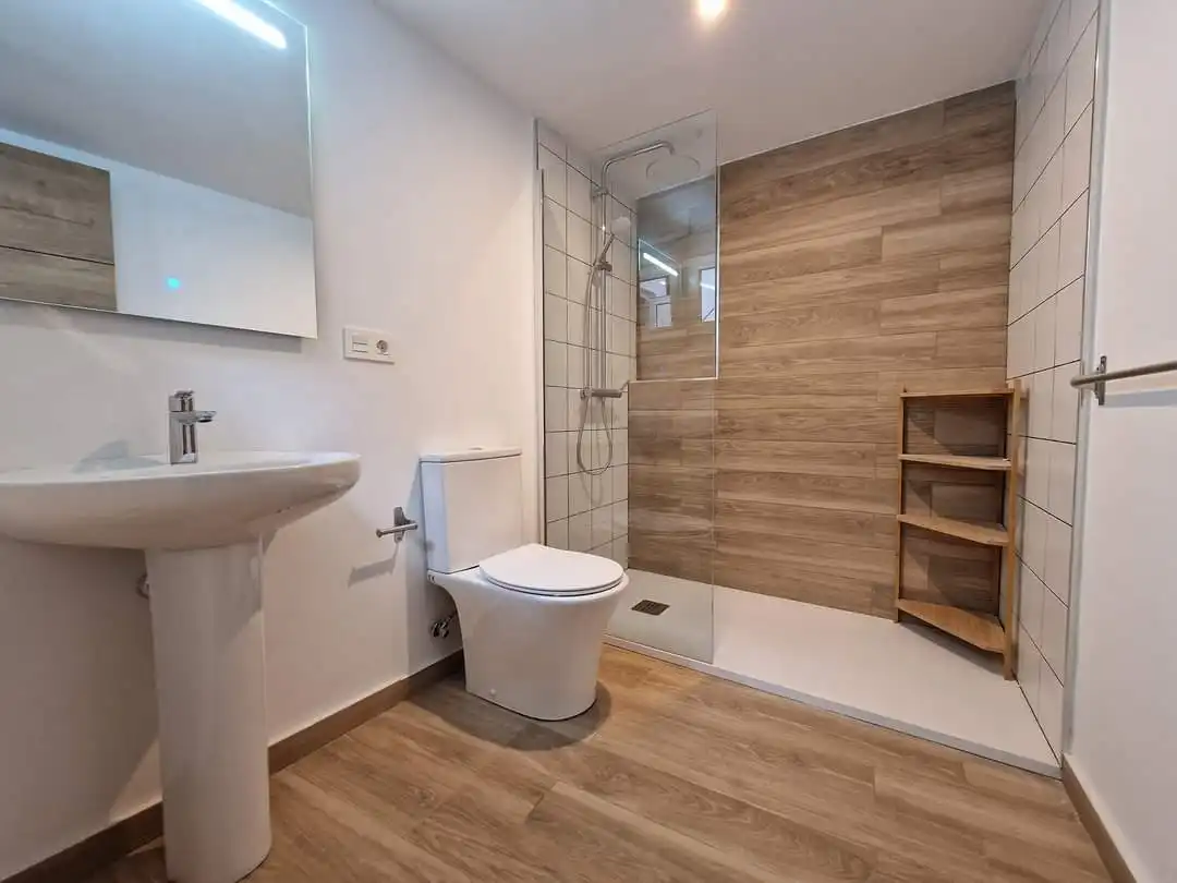 Baño de Casa adosada de alquiler en Coín con Aire acondicionado y Terraza