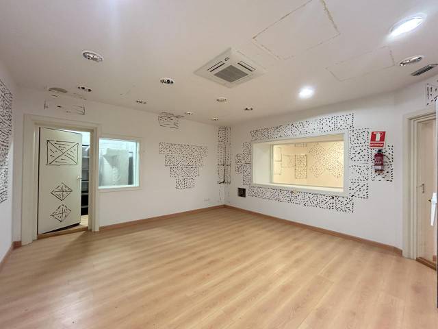 Local comercial en Venta en Cascante en Centro