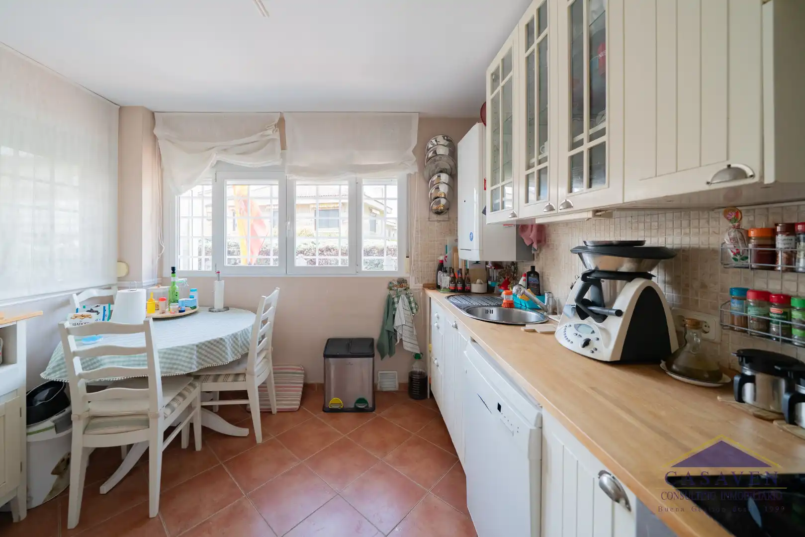 Kitchen of Houses for sale in Las Rozas de Madrid  with Heating, Private garden and Terrace