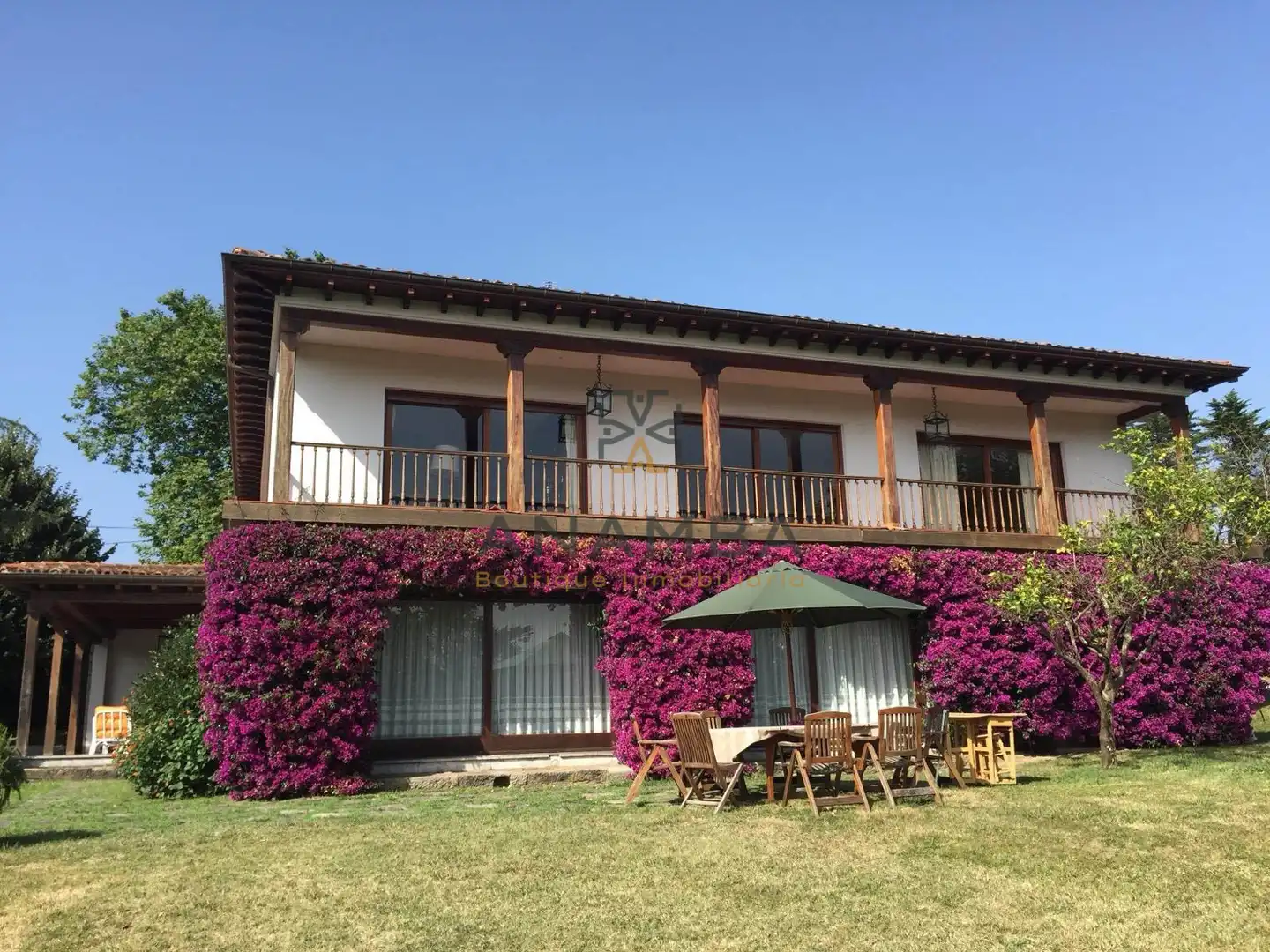 Vista exterior de Casa o chalet en venta en Gijón  con Trastero y Piscina