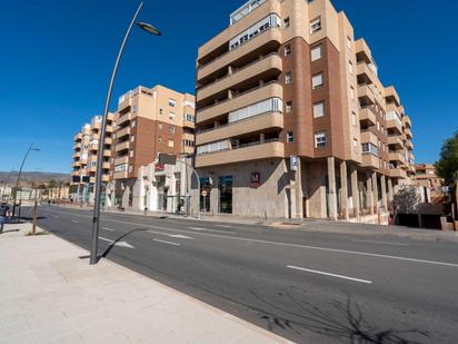 Vista exterior de Pis en venda en  Almería Capital amb Terrassa