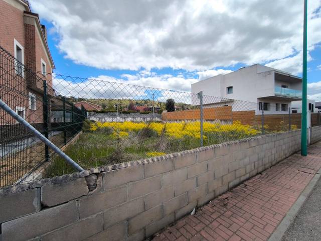 Terreno residencial en Venta en Calle MONTE SAN ISIDRO-CL en Sariegos