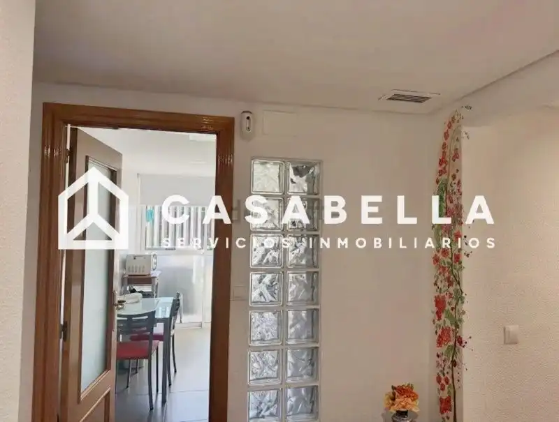 Vista exterior de Piso en venta en Valencia con Aire acondicionado, Calefacción y Trastero