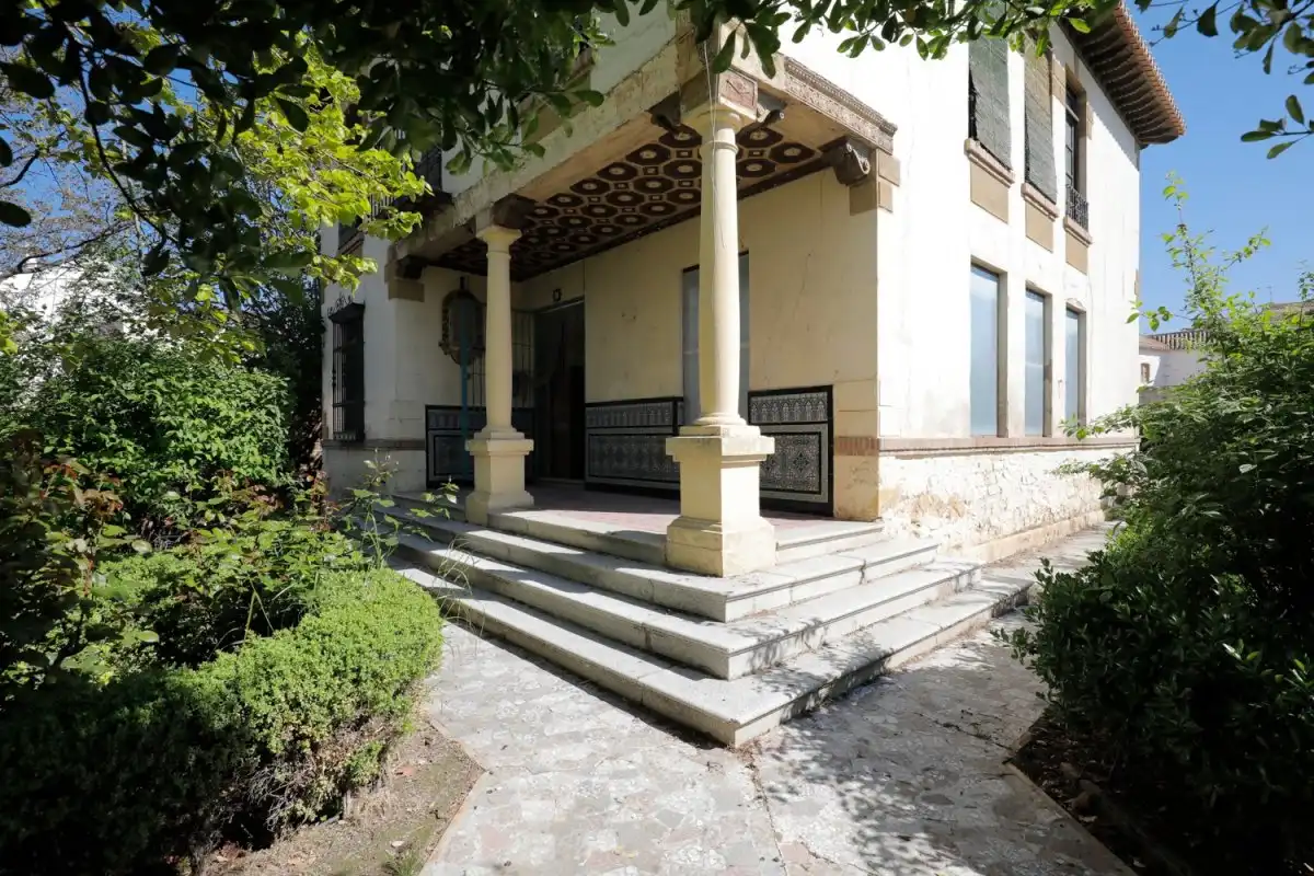 Vista exterior de Casa o xalet en venda en Alhendín amb Jardí privat, Terrassa i Balcó