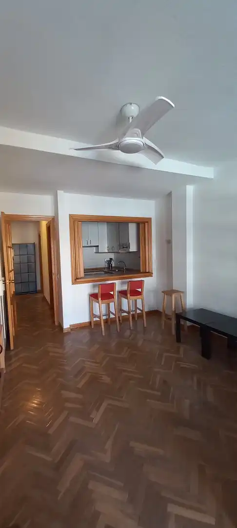 Cuina de Estudi de lloguer en Madrid amb Calefacció i Moblat