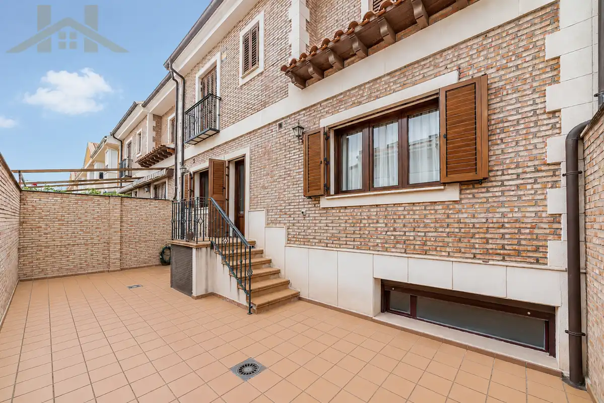 Casa adosada en venta en Las Aves