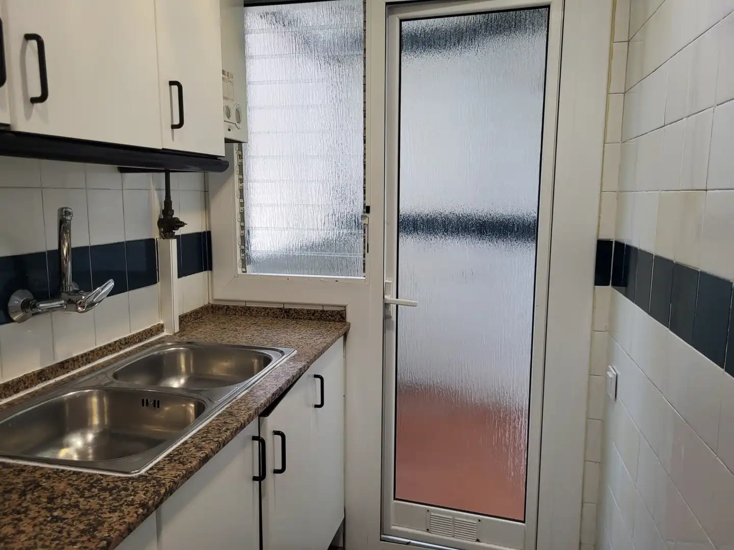 Cocina de Piso en venta en Barcelona con Aire acondicionado y Horno