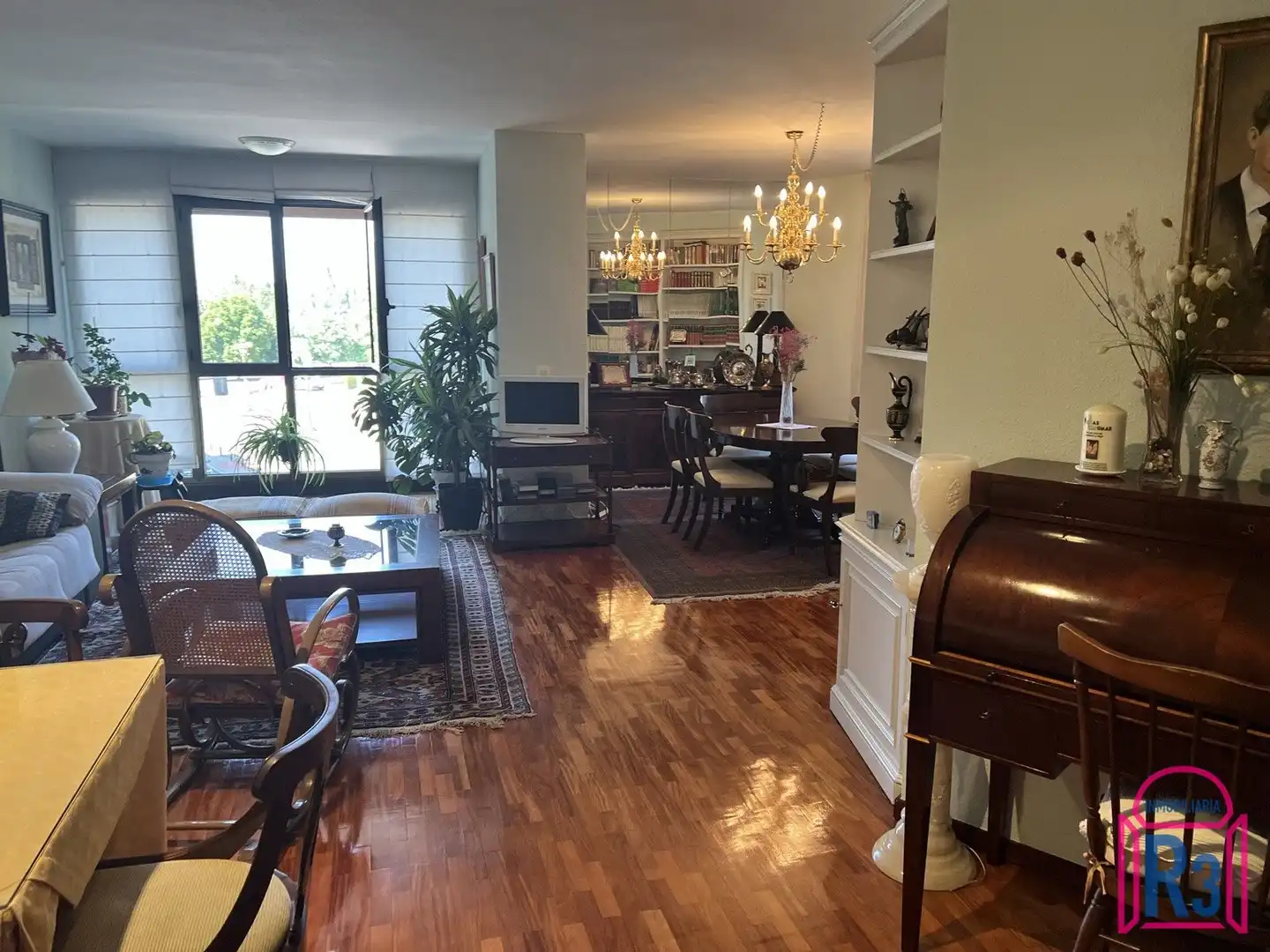 Sala de estar de Piso en venta en León Capital  con Calefacción, Terraza y Trastero