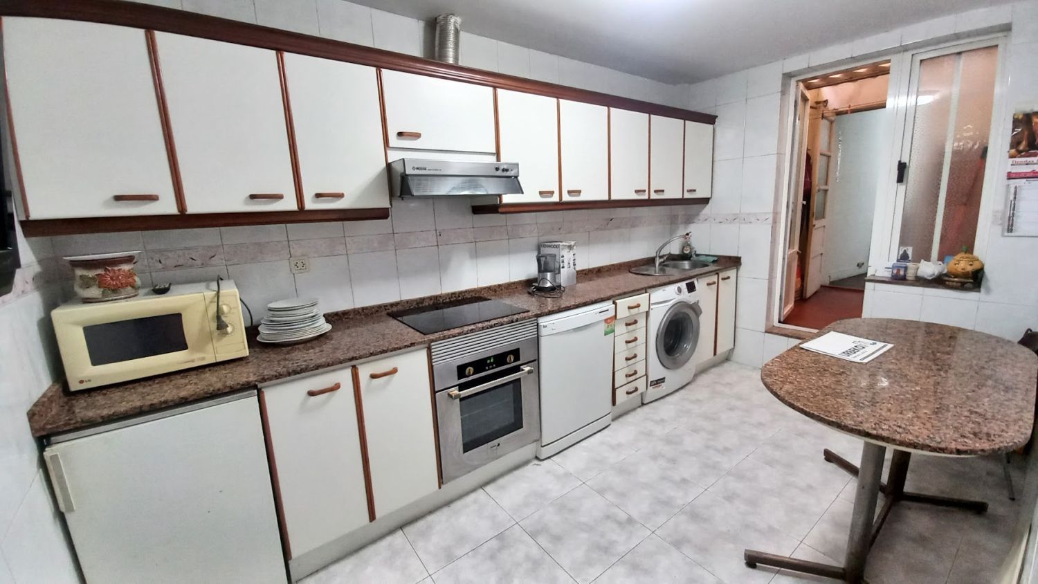 Kitchen of Flat for sale in A Coruña Capital   with Parquet flooring, Terrace and Storage room