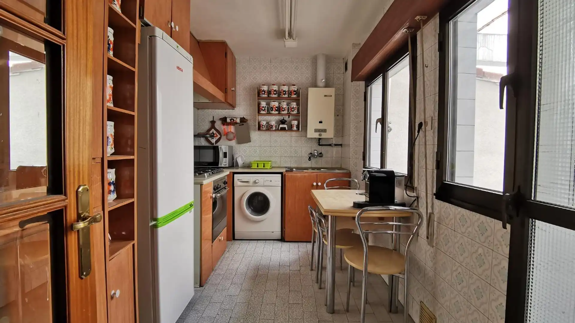 Kitchen of Flat for sale in Oviedo   with Heating, Terrace and Furnished