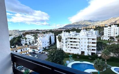 Vista exterior de Estudi en venda en Benalmádena amb Aire condicionat, Terrassa i Moblat