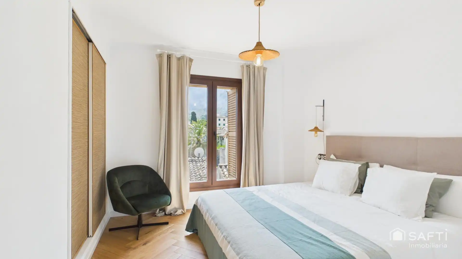 Bedroom of Flat for sale in Sóller