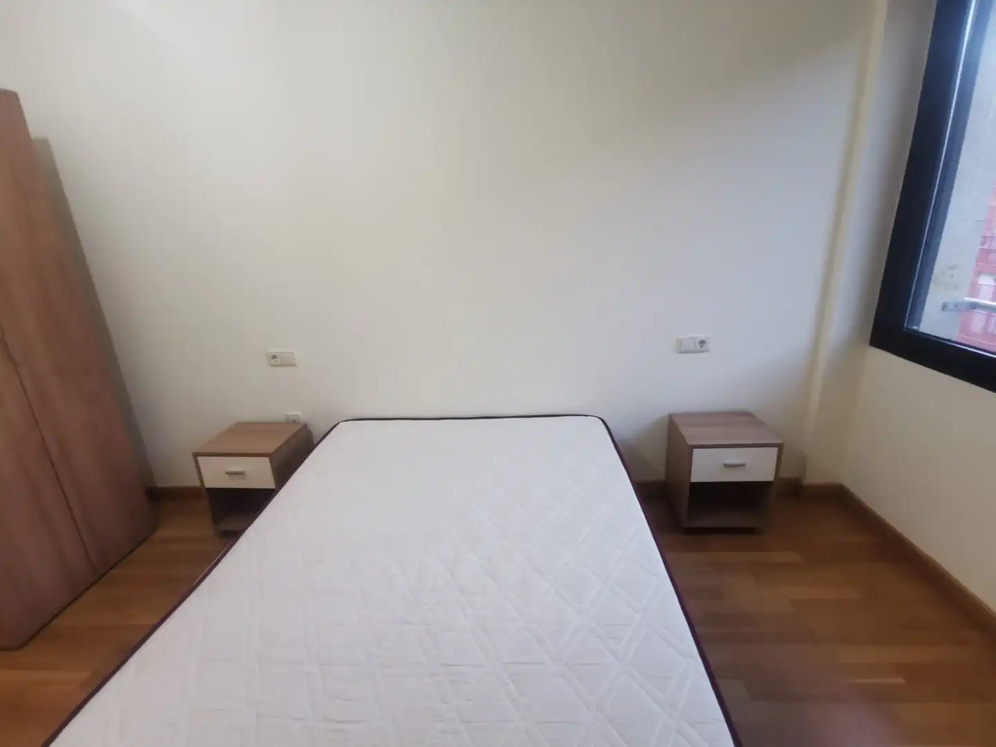 Schlafzimmer von Wohnung zum Verkauf in Salamanca mit Heizung, Parkett und Ofen