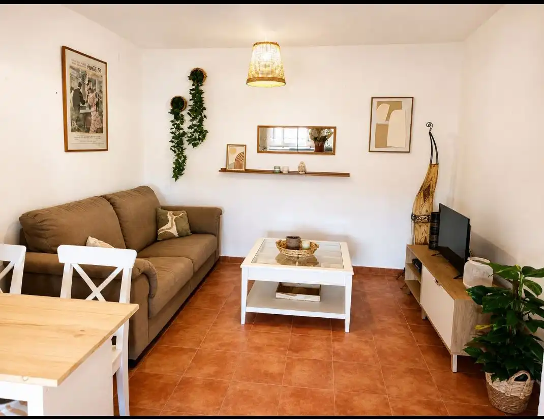 Sala d'estar de Apartament de lloguer en Algeciras amb Terrassa