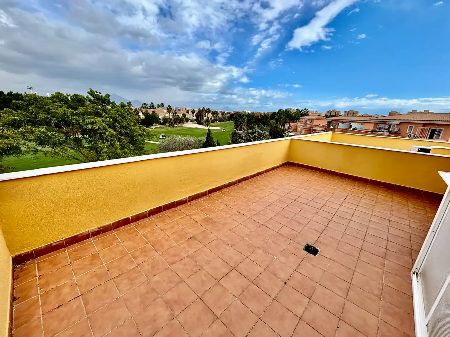 Adossat amb piscina en venda a Avenida Pintor Fernando Soria, imagen 60