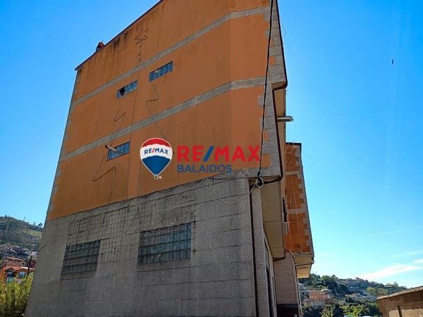 Vista exterior de Edificio en venta en Moaña