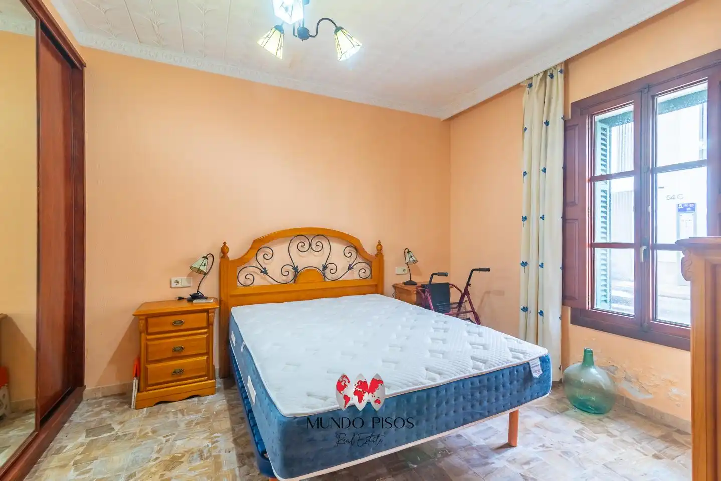 Schlafzimmer von Erdgeschoss zum Verkauf in  Palma de Mallorca mit Klimaanlage, Heizung und Privatgarten