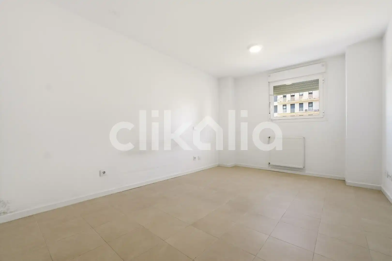 Habitación de Piso en venta en Tres Cantos con Calefacción, Trastero y Piscina