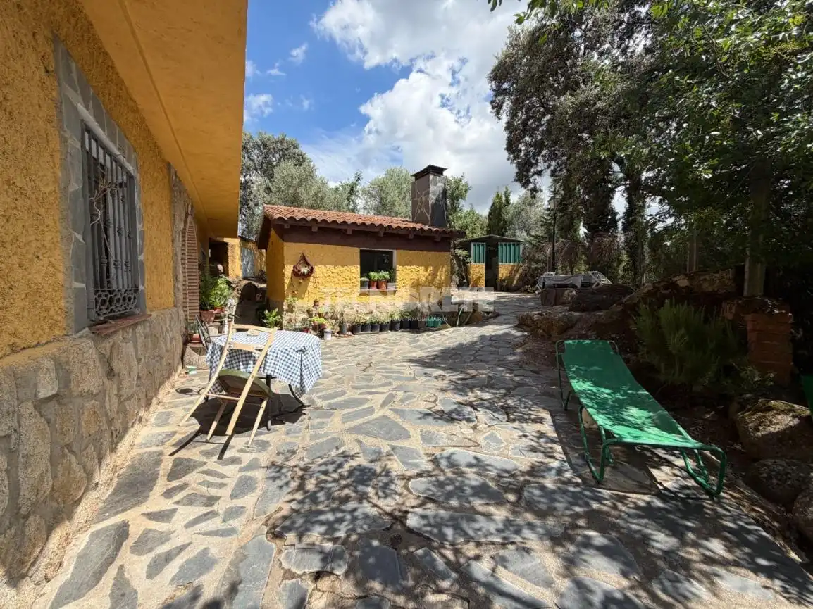 Garden of Flat for sale in Sotillo de las Palomas  with Air Conditioner, Heating and Storage room