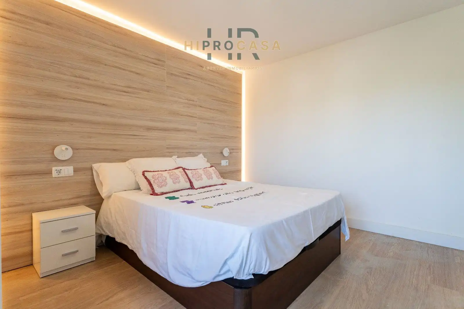 Habitación de Piso en venta en Población de Arroyo con Terraza y Amueblado