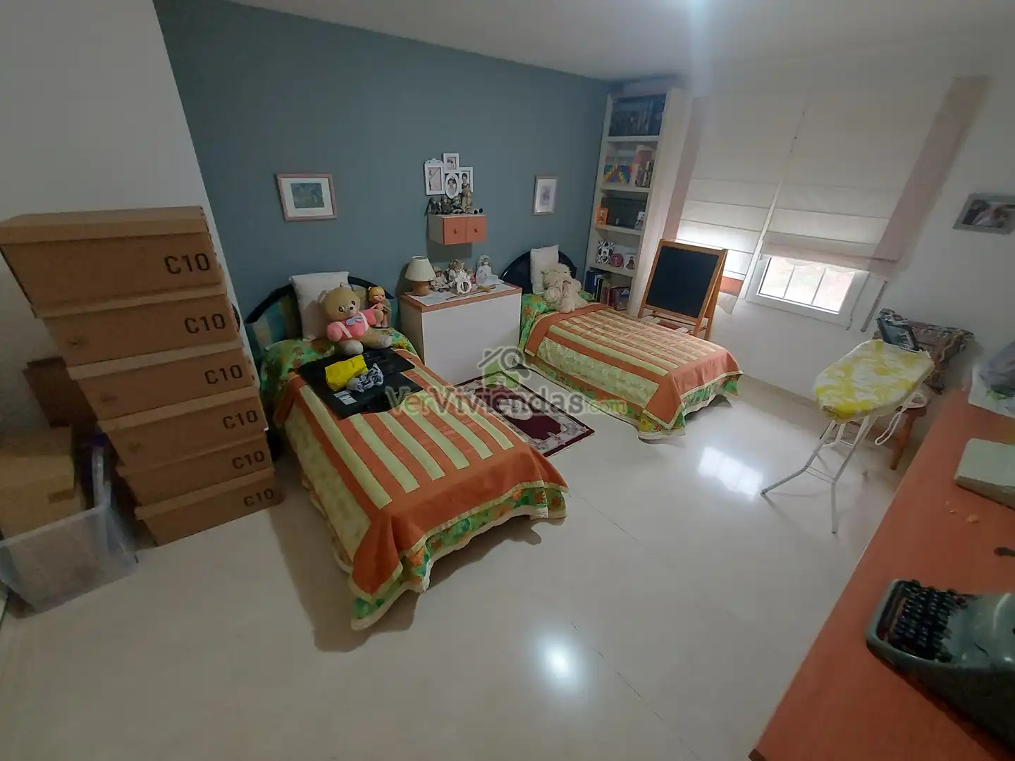 Habitación de Casa adosada en venta en Sant Llorenç d'Hortons con Aire acondicionado, Calefacción y Jardín privado
