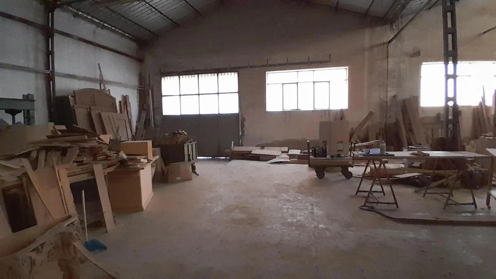 Edificio en venta en Yecla