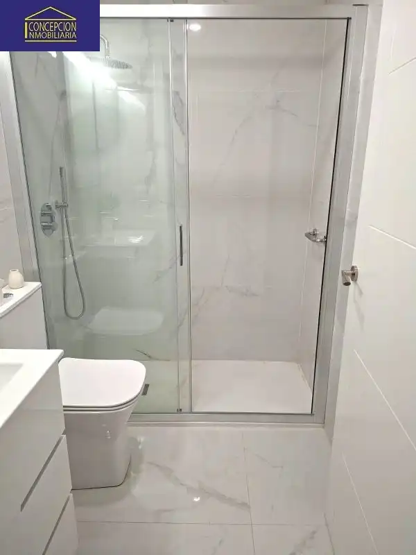 Bathroom of Apartments for rent in Córdoba  with Air Conditioner, Heating and Furnished