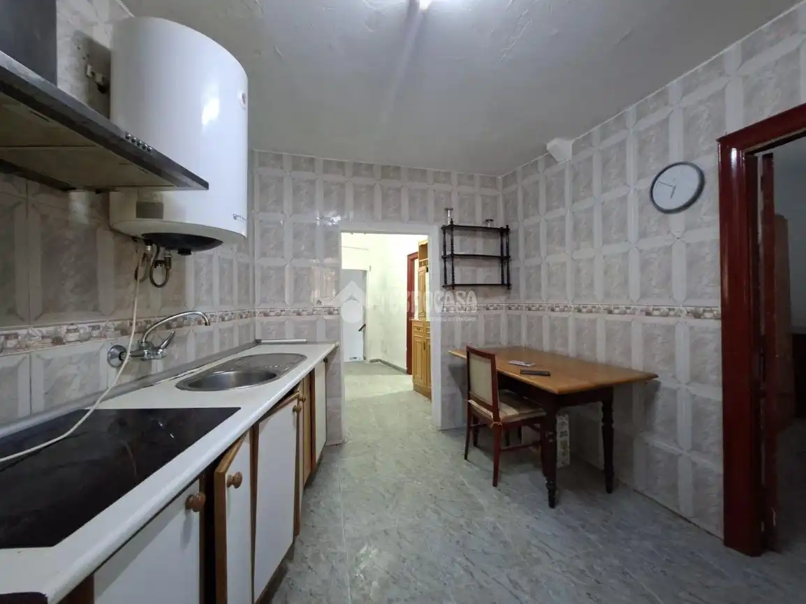 Küche von Einfamilien-Reihenhaus zum Verkauf in Guadix