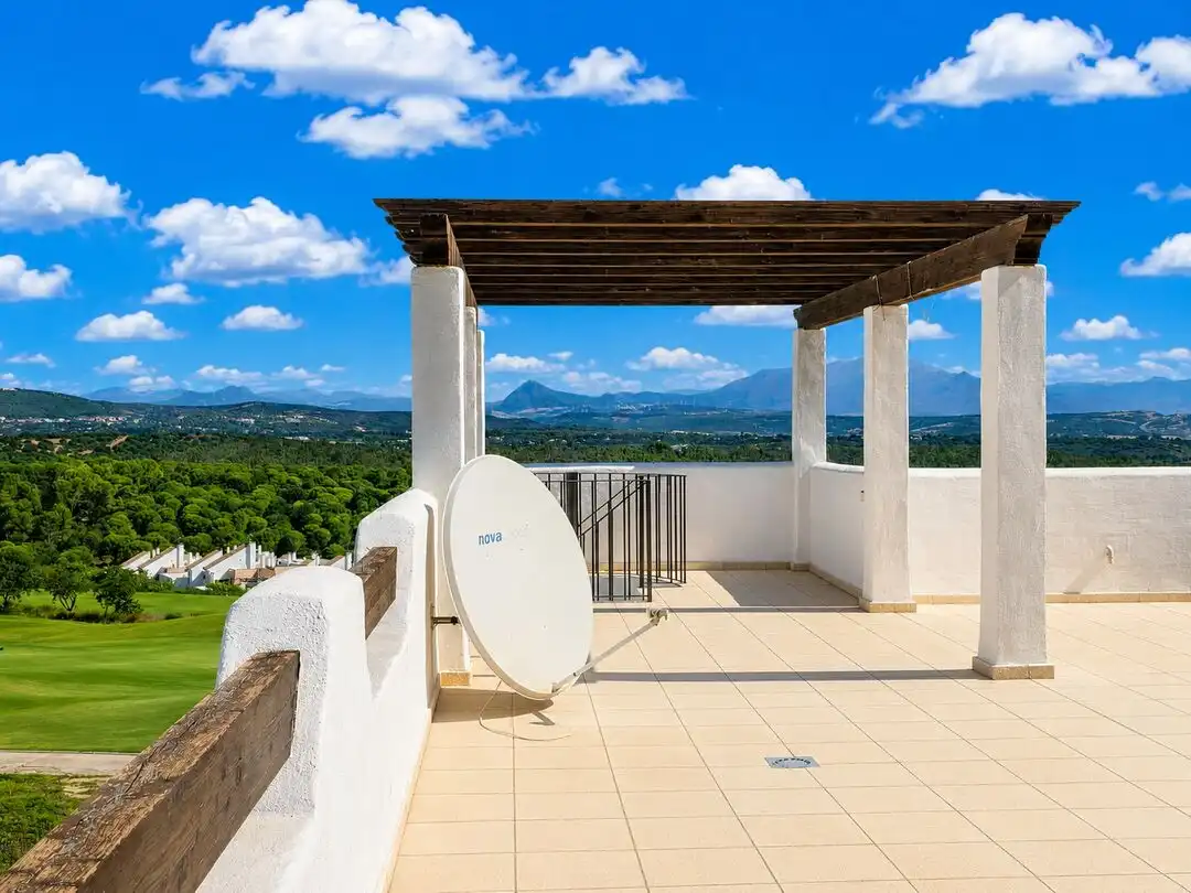 Terrace of Attic for sale in La Alcaidesa  with Air Conditioner, Heating and Terrace