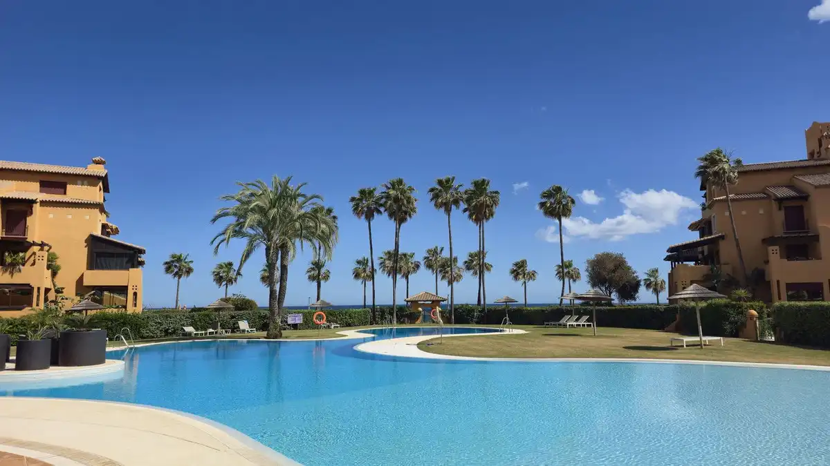 Piso con ascensor en venta en Estepona Pueblo