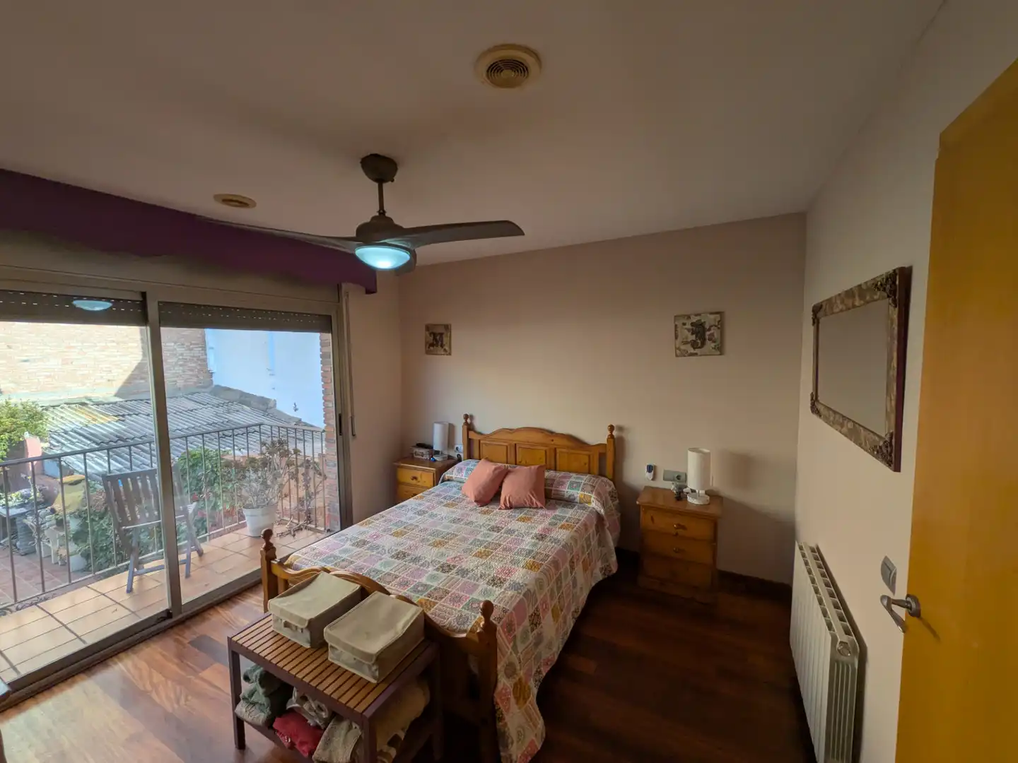 Dormitori de Casa adosada en venda en Gavà amb Calefacció, Jardí privat i Parquet