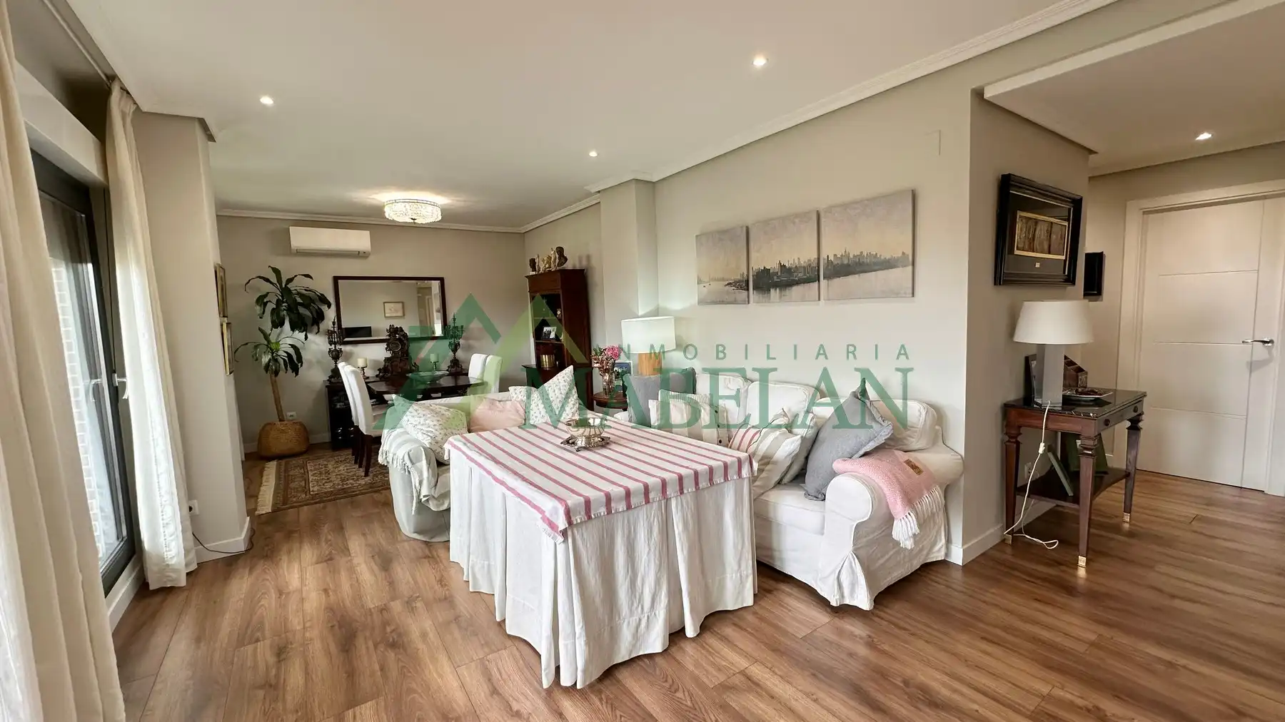 Piso en venta en Avenida de la Oliva, Golf - El Carralero