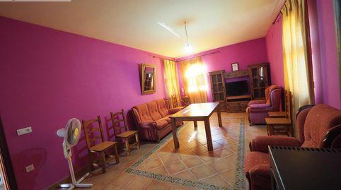 Casa de planta baja en Argamasilla de Alba con una superficie de 1.041 m2 3 dorm, 2 baños