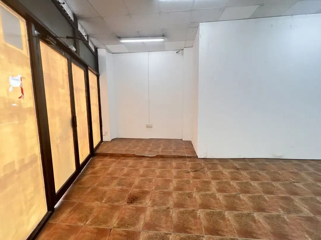 Gewerbefläche zur Miete in Calle Tiboli Kalea, imagen 10