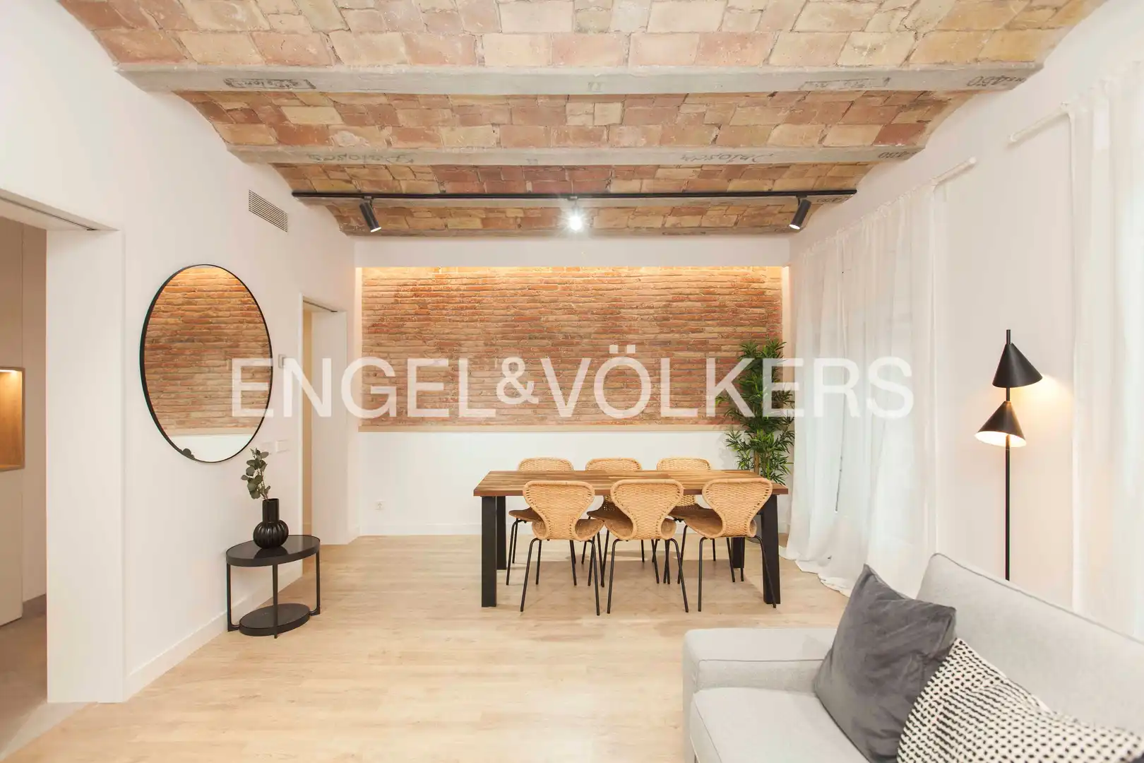 Dining room of Flat for sale in Barcelona  with Air Conditioner, Heating and Parquet flooring