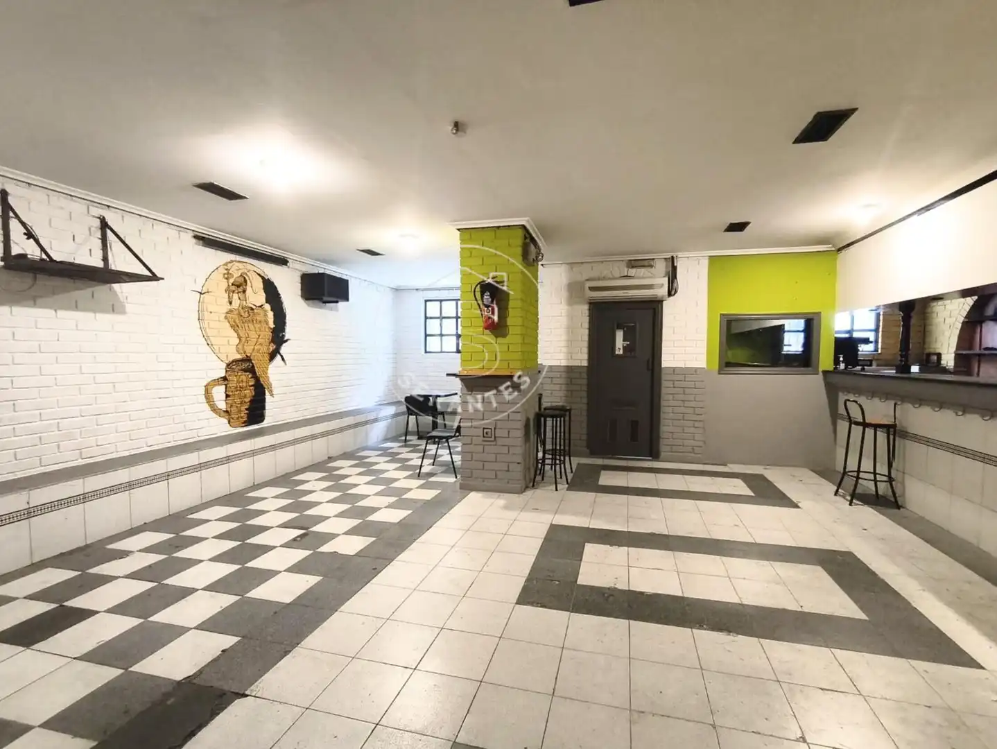 Commercial properties for sale in  Pamplona / Iruña  with Air Conditioner