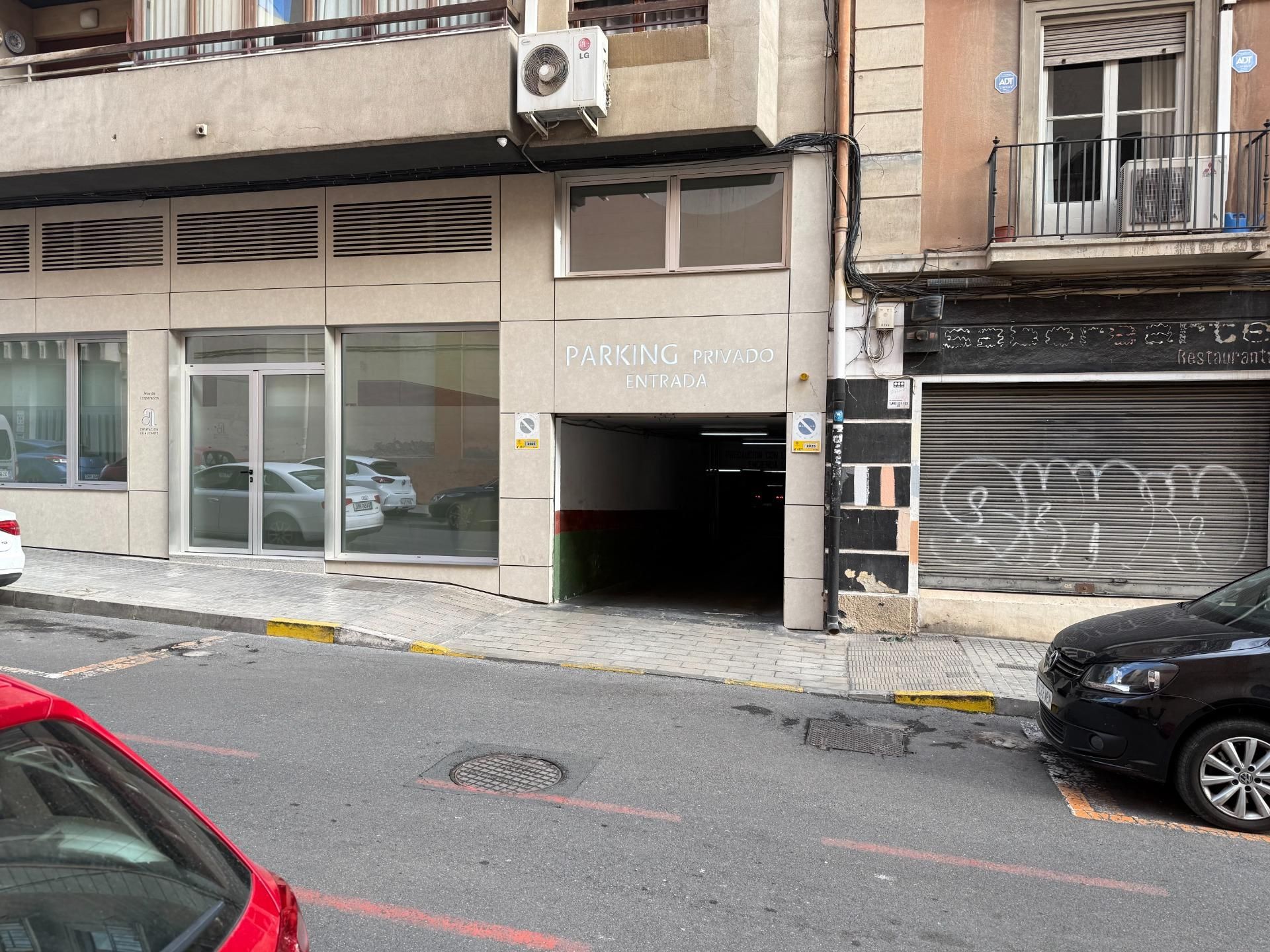 Aparcament de Garatge de lloguer en Alicante / Alacant