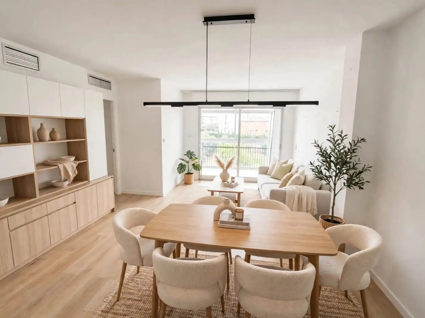 Comedor de Piso en venta en  Granada Capital con Aire acondicionado y Balcón