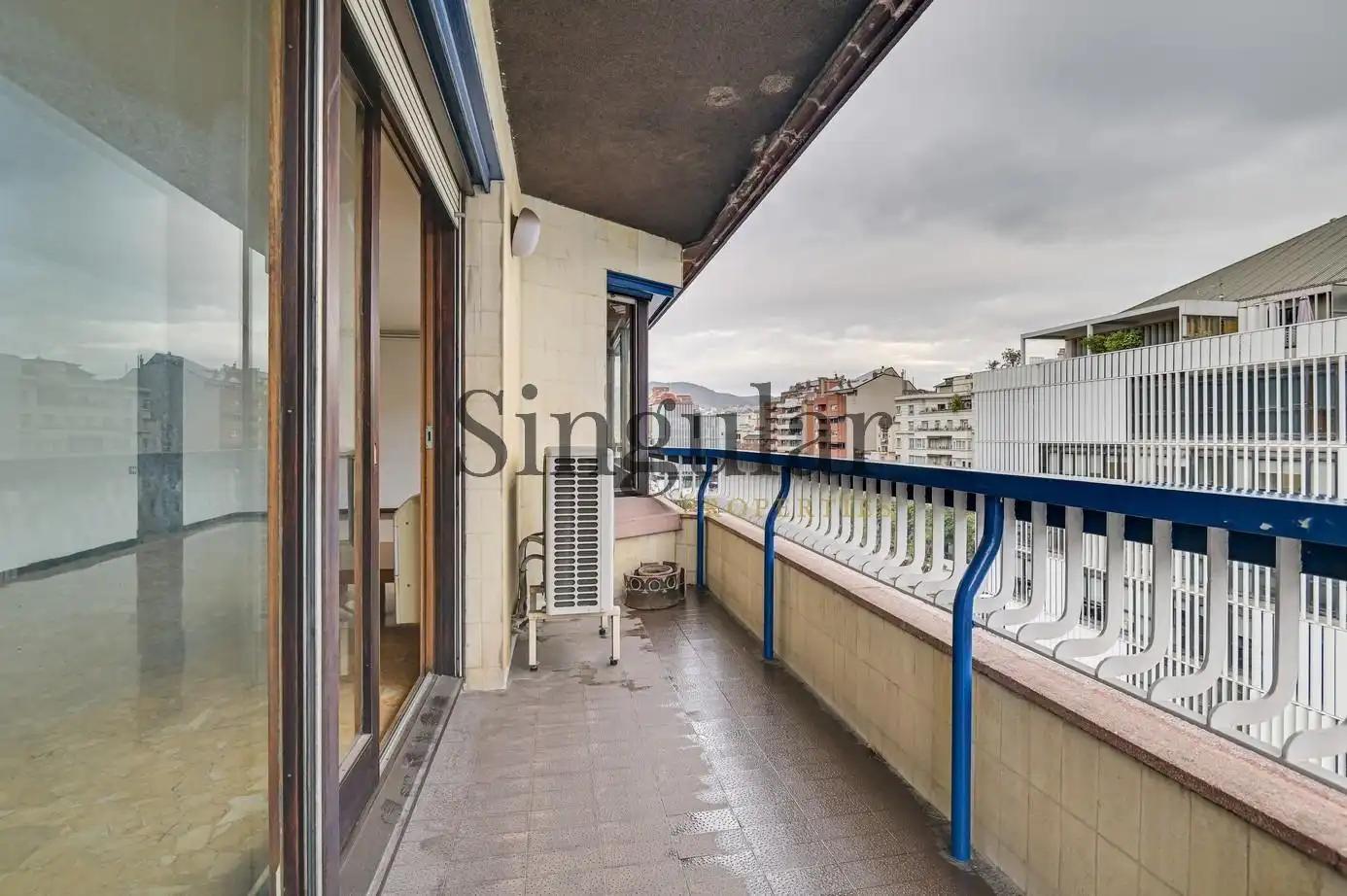 Terraza de Ático en venta en Barcelona con Calefacción, Terraza y Piscina