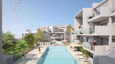 Áticos y apartamentos en Estepona, a poca distancia del casco antiguo y el puerto deportivo.