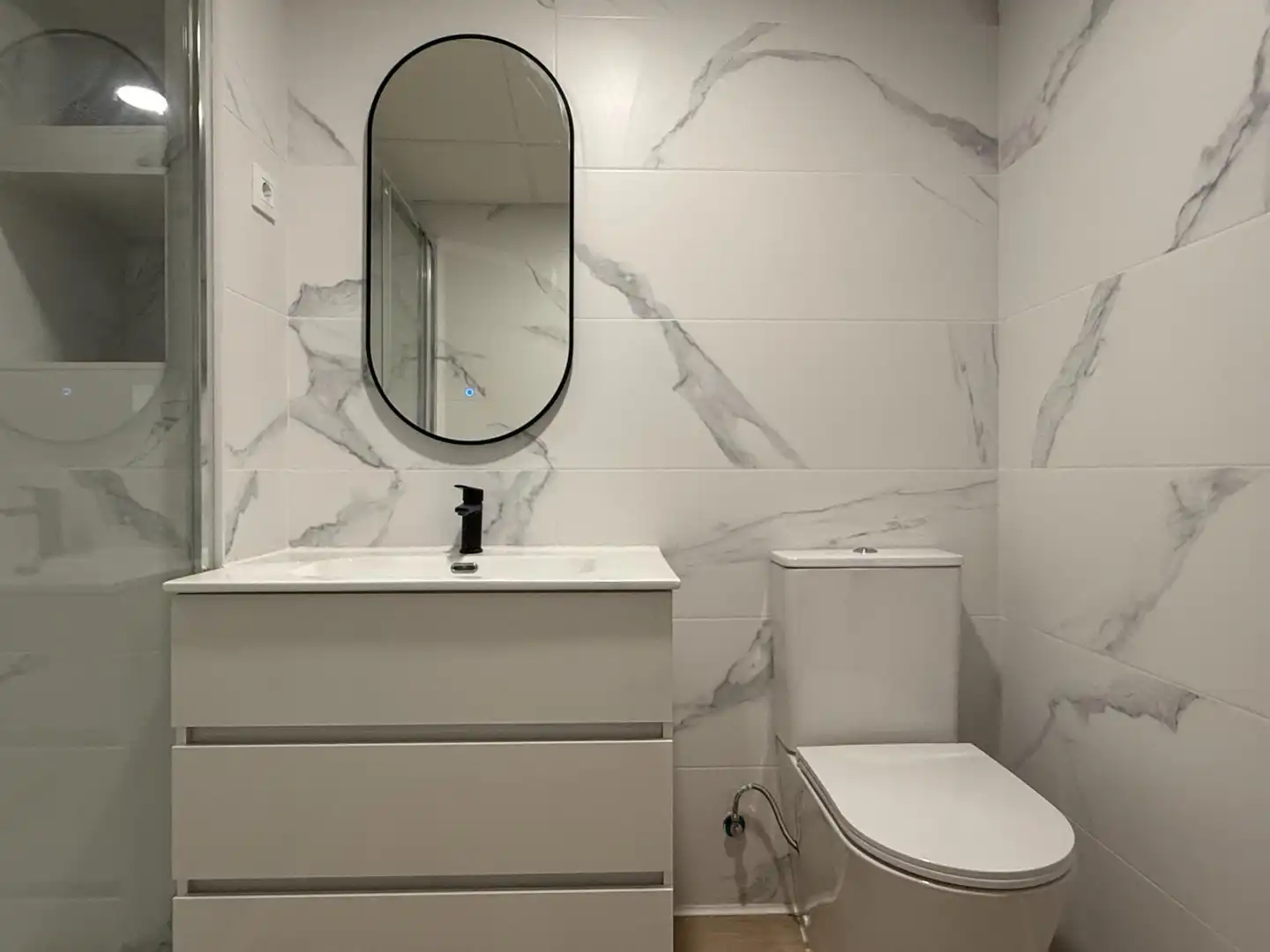 Baño de Piso en venta en Guadalajara con Aire acondicionado y Calefacción