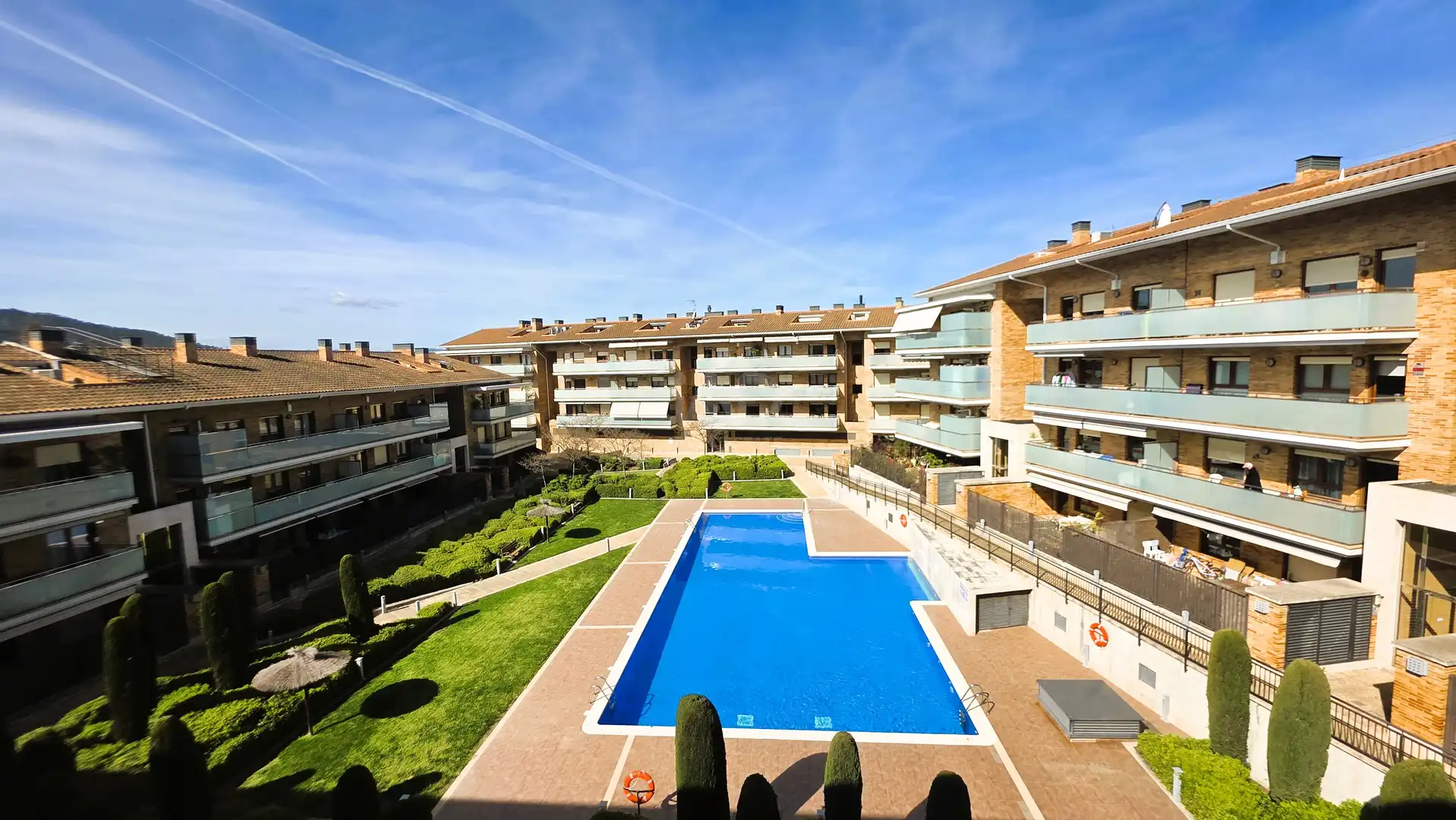 Piscina de Piso de alquiler en Sant Cugat del Vallès con Calefacción, Terraza y Piscina