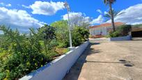 Vista exterior de Casa o xalet en venda en Dénia amb Aire condicionat, Calefacció i Jardí privat