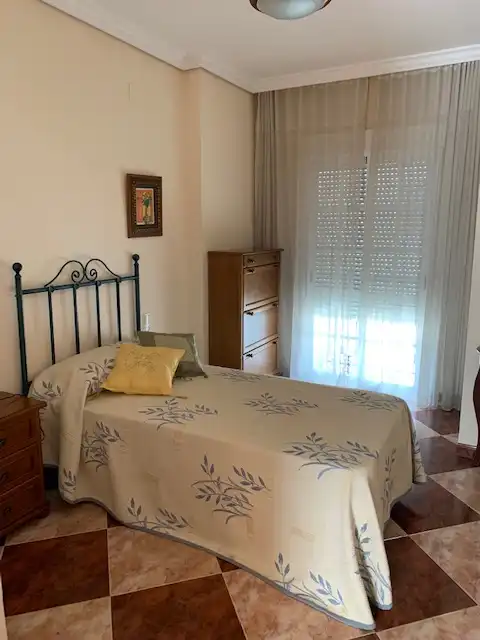 Dormitori de Edifici en venda en La Carlota