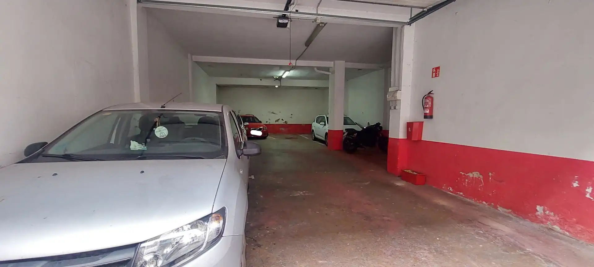 Parking de Local en venta en Gijón  con Amueblado